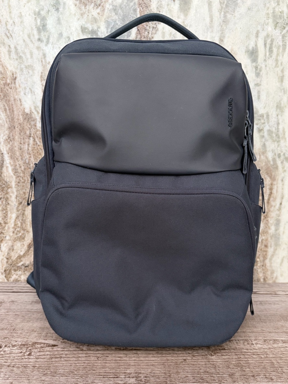 Incase A.R.C Commuter Backpack 26L - Navy Blue